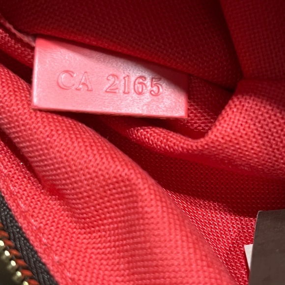 Louis Vuitton Pochette accessoires LE Brand New*100 authentic Very Hard to find - Picture 11 of 14